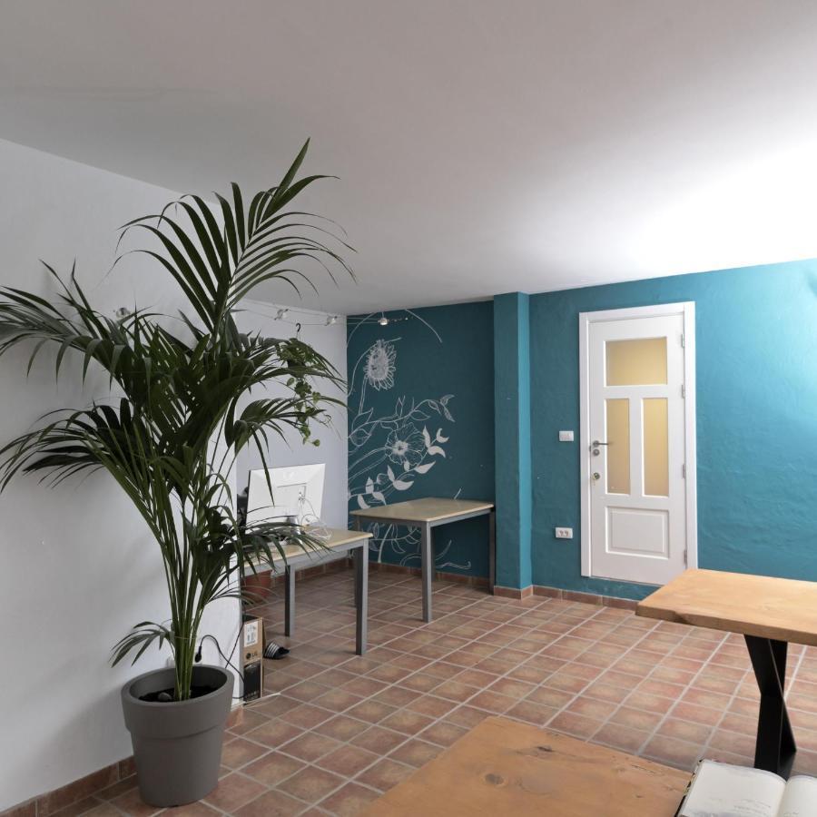 Hostel Los Amigos Yoga & Wellness La Mareta Luaran gambar