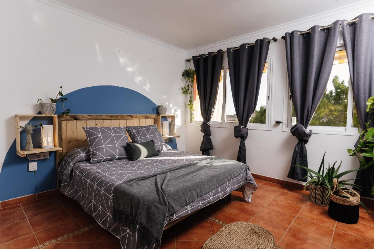Hostel Los Amigos Yoga & Wellness La Mareta Luaran gambar